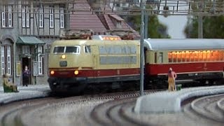 preview picture of video 'Modelleisenbahn Hessisch Lichtenau Spur H0 Holle Modellbahn mit Rheingold-Express'