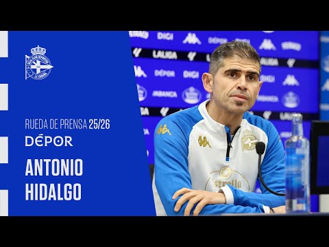 Rueda de prensa de Antonio Hidalgo previa al UD Almería - RC Deportivo