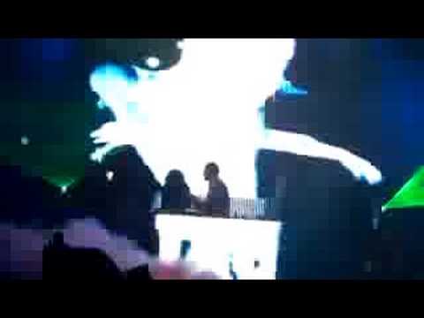 Dance Valley (12-jul-2008) - Clip 11 Ferry b2b Tiesto