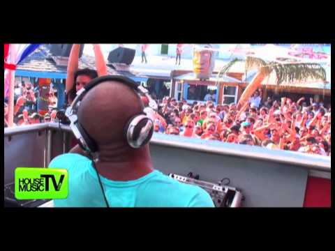 ERICK MORILLO gives them SHARAM @ Neptune's Hamptons LEE KALT - House Music TV DJ Video