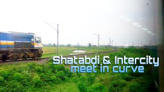 preview picture of video 'NJP shatabdi and Silliguri Intercity on great curve [1080p]'