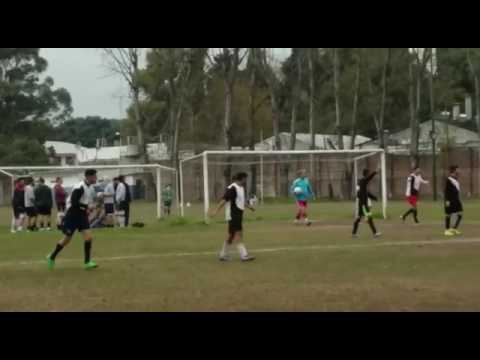 La jugada polémica de Locos por el Futbol vs Carasucias. Fue o no fue gol?? Vos que decís?