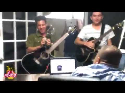 Ariel Camacho entrevista en la radio