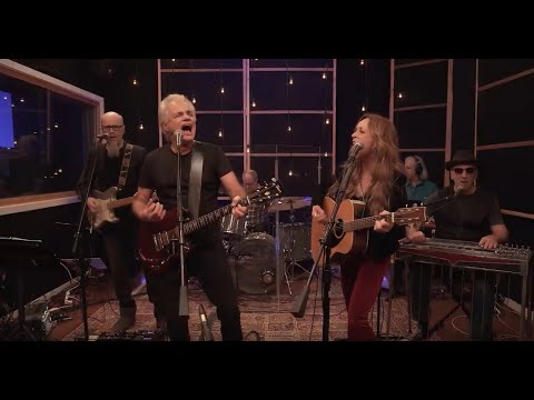 Bill Henderson of Chilliwack Performs 'Fly at Night' in Episode 1 Season 2 of The Taylor James Show