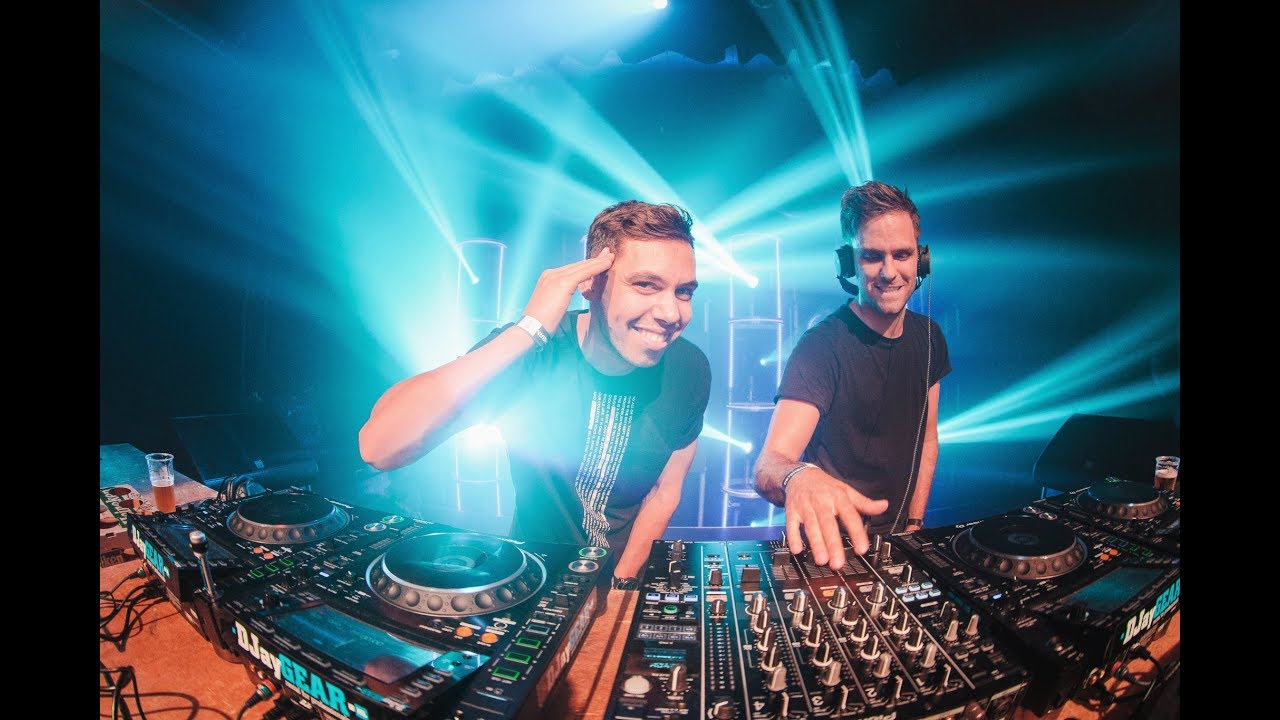 Tom & Jame — In The Air
