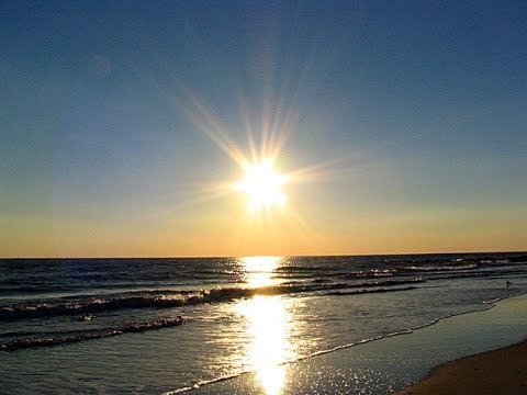 Sun is shining ✩  Reunited (Gauzz Chill Mix  // Café Del Mar Vol. 15)