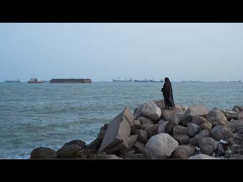 Live: Views of Strait of Hormuz as 60-day window for US-Iran deal ends