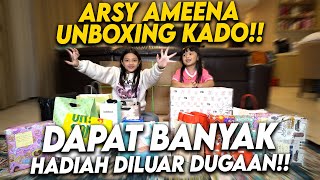 Download lagu PULANG DARI SINGAPORE ARSY BANYAK DAPAT HADIAH!! LANGSUNG BUKA SEMUA!! mp3