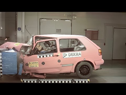 Crashtests legendärer Autos der 80er und 90er Jahre. Wie sicher waren Oldtimer wirklich?