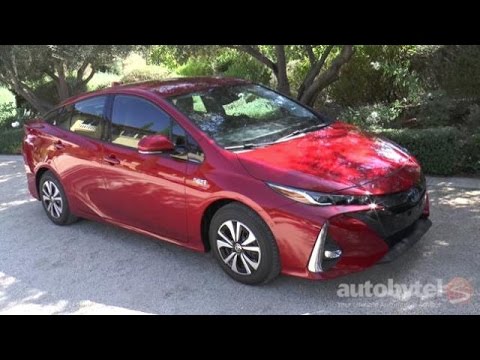 10 Things You Need to Know About the 2017 Toyota Prius PRIME