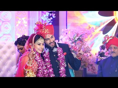 download lagu mp3 mp4 Dheeraj Dhoopar Wedding Pics, download lagu Dheeraj Dhoopar Wedding Pics gratis, unduh video klip Dheeraj Dhoopar Wedding Pics