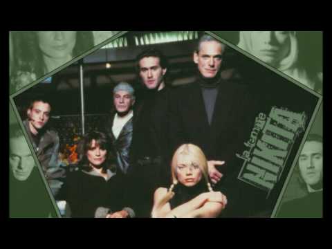 La Femme Nikita sound track -HD- Hednoize - Loaded Gun