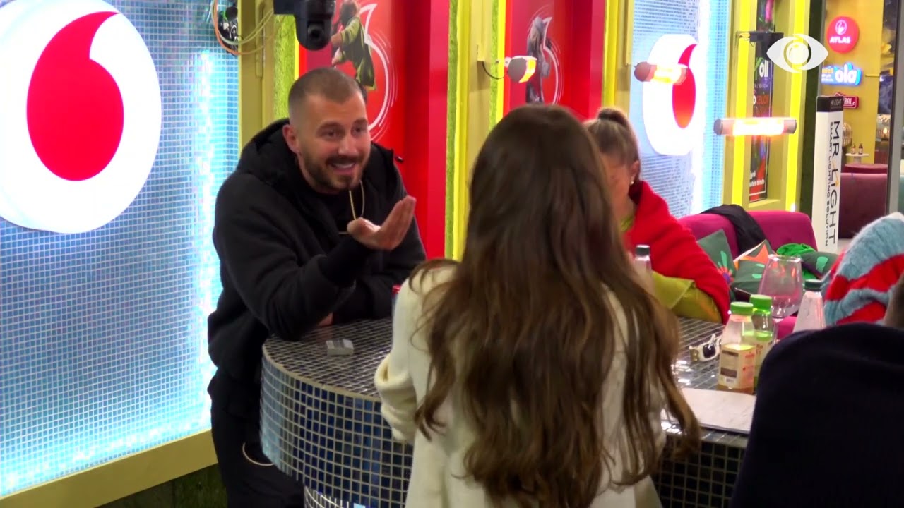 “Ti qenke me paranoja, çfarë e mendon veten?”/ Vazhdon debati Françeska-Romeo: Ku e ke bazën?