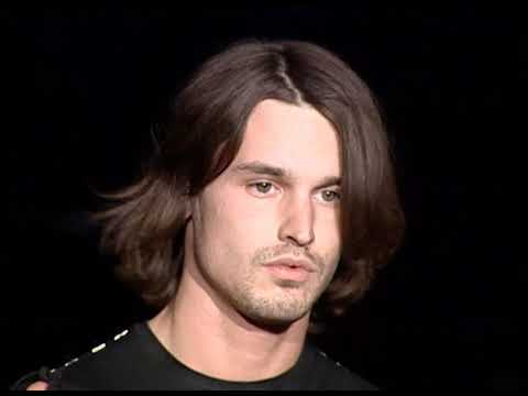 DSQUARED2 FALL WINTER 2002 FASHION SHOW