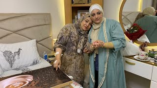 الاخت وقت الشدة ????ربنا ما يحرمنا من بعض جت جري لما عرفت اني تعبانه وعملت الحلو كله ????