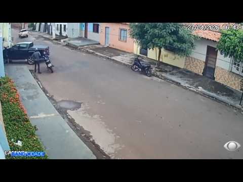 Ex-vereador é morto a tiros na porta de casa em Dom Pedro (MA).