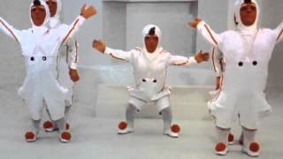 Oompa Loompa Cartwheel