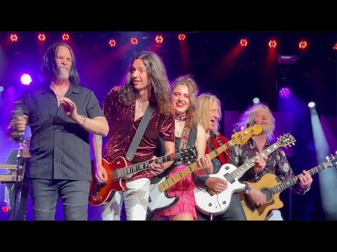BEST show at EPCOT! Tommy DeCarlo performs Boston hits (Full Show) Garden Rocks 🤘🏰 March 11 2023