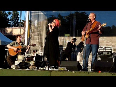 Thumbnail for Maura O'Connell "Blue Train" at Hardly Strictly Bluegrass 2008 by Maura O'Connell