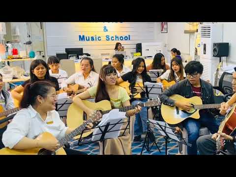 ဒီကချစ်လိုက်ရတာ | Guitar Cover by MK Music School Students