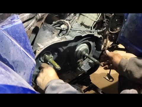 Rebuilding the clutches in a 2009 Yamaha Grizzly 700 4x4
