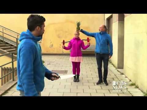 Telekinetic coffee shop surprise - the ultimate prank