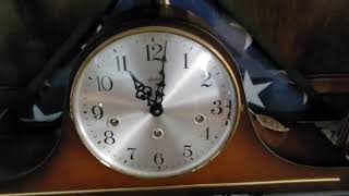 Antique VTG Linden Triple Chime Wood Mantle Clock Wind Up W Key Pendulum