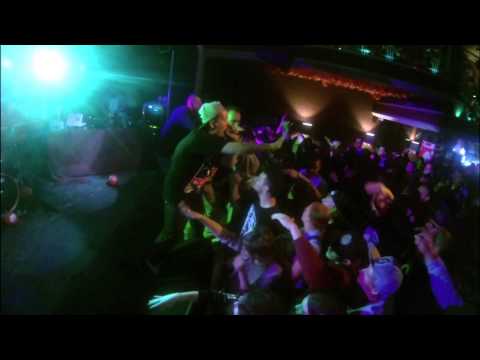 Green zagra na 7. Urodzinach Aloha Entertainment