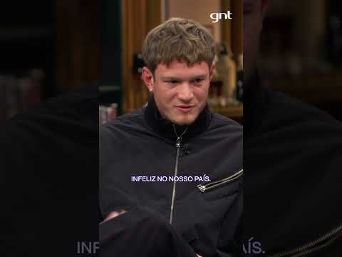 Pedro Novaes fala sobre relacionamento com uma mulher trans em Três Graças | Conversa com Bial | GNT