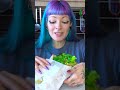Una Piadina Con Tutti Gli Ingredienti Vegani Del Locale