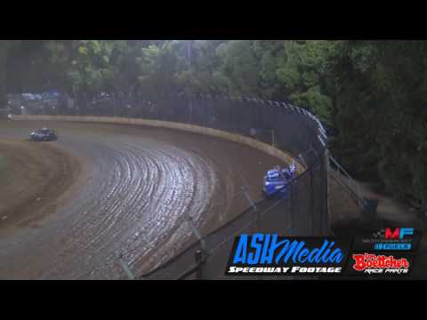 Modified Sedans: Rodney Pammenter Wins Golden Helmet Series - Kingaroy Speedway
