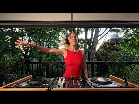 Wave Report - Deep House, Indie Dance & Melodic Techno mix 2025