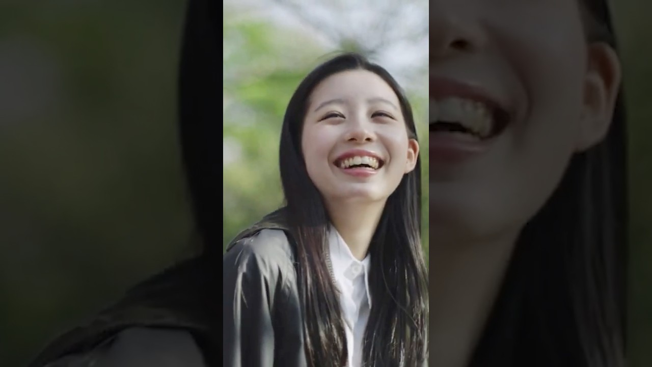 本日より、大人気漫画『アオのハコ』初の原作展「アオのハコ展」の大阪会場が開幕🟦 会場内では、書き下ろし楽曲「とりあえず今は」を使用した映像が展示されています🍀 ぜひ会場へ足を運んでみてください！