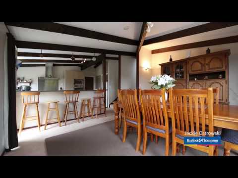 SOLD - 20 Longfellow Parade, Titirangi - Jackie Ostrowski