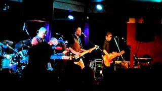 enter the haggis -Suburban Plains