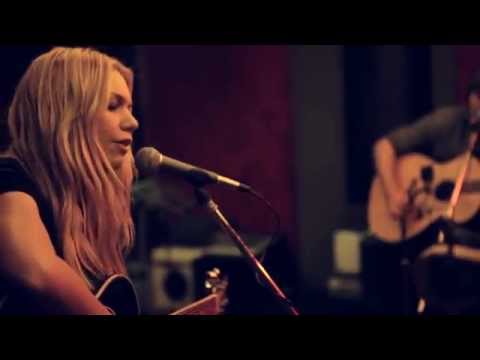 Kari Kimmel- Black (live performance)