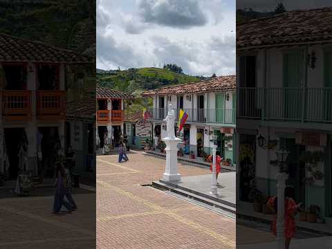 📍 Replica del Viejo Peñol, Antioquia, Colombia 🇨🇴