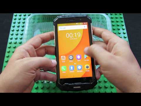 DOOGEE S60 Lite Rugged Smartphone immersed in water