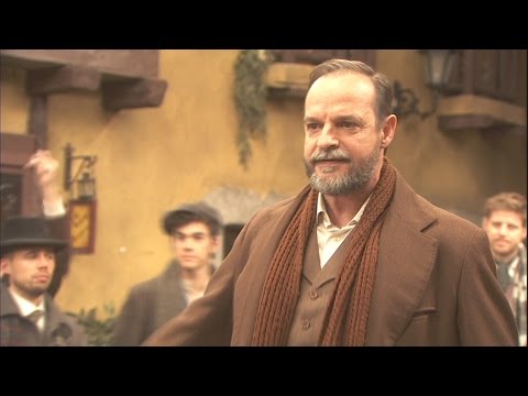 Puente Viejo C1273 - El público aplaude el discurso de Raimundo