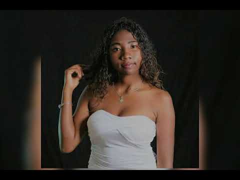 Alidah interprète Niu Raza