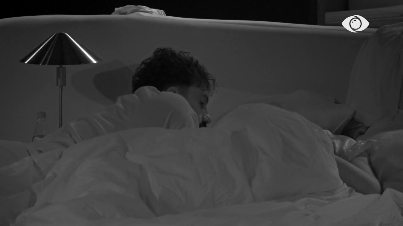 “Kush është gjëja që pëlqen më pak te vetja?”/ Aldo bisedon me Rizartën