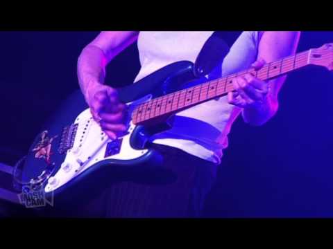 Throwing Muses - Pearl (Live in Sydney) | Moshcam