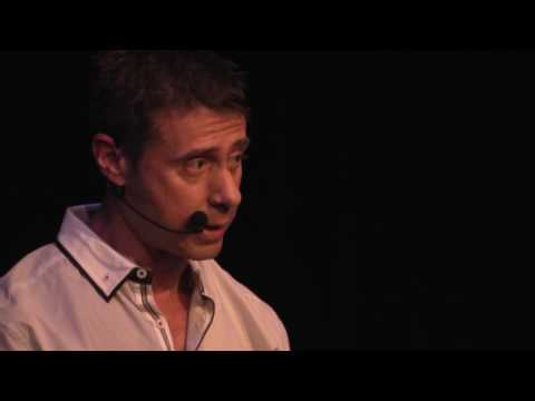 The one solution to most problems: Future clarity | Simon Moss | TEDxDarwin