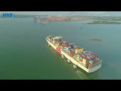 OOCL SPAIN Berths at Gemalink Port | Haivanship Tugboat Fleet in Action