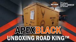 UNBOXING ROAD KING™ APEX BLACK