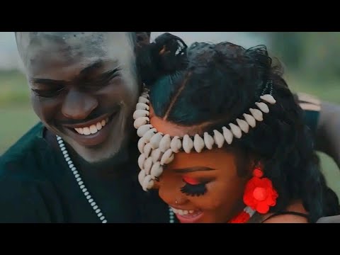 Du nhom maar by lady kola ( #south Sudanese music 2025)