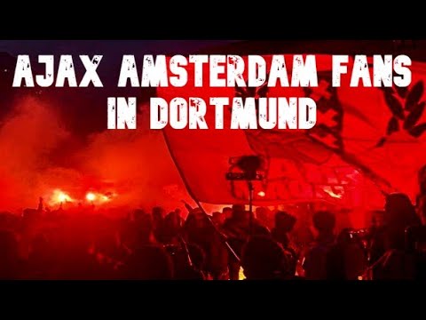 Borussia Dortmund (BVB) vs. Ajax Amsterdam 03.11.2021 Fans March ultras pyro