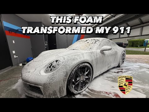 This Is How to Properly Wash a Porsche 911
