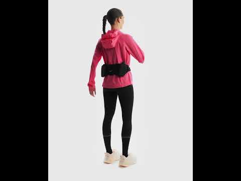 Urmăriți videoclipul