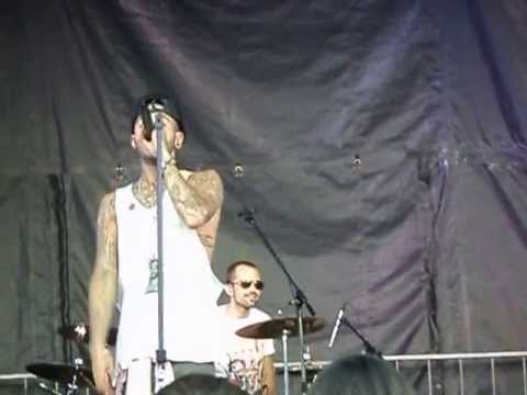 Danny Fernandes - Broken Wings (Fly Again)